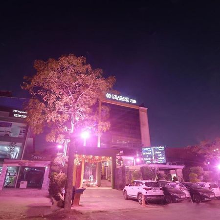 Oyo Townhouse 934 L'Elegant Hotel & Banquetby Ace Manor ガーズィヤーバード エクステリア 写真