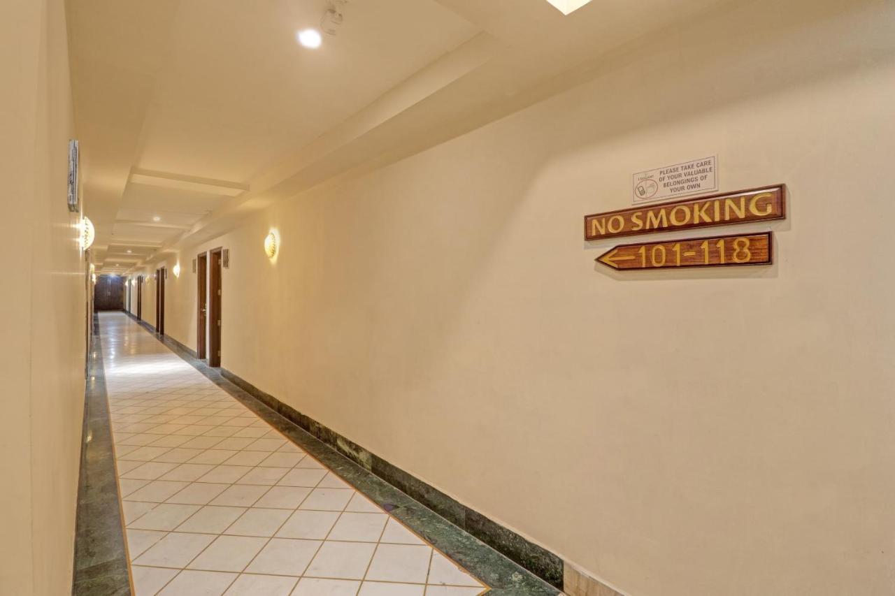 Oyo Townhouse 934 L'Elegant Hotel & Banquetby Ace Manor ガーズィヤーバード エクステリア 写真