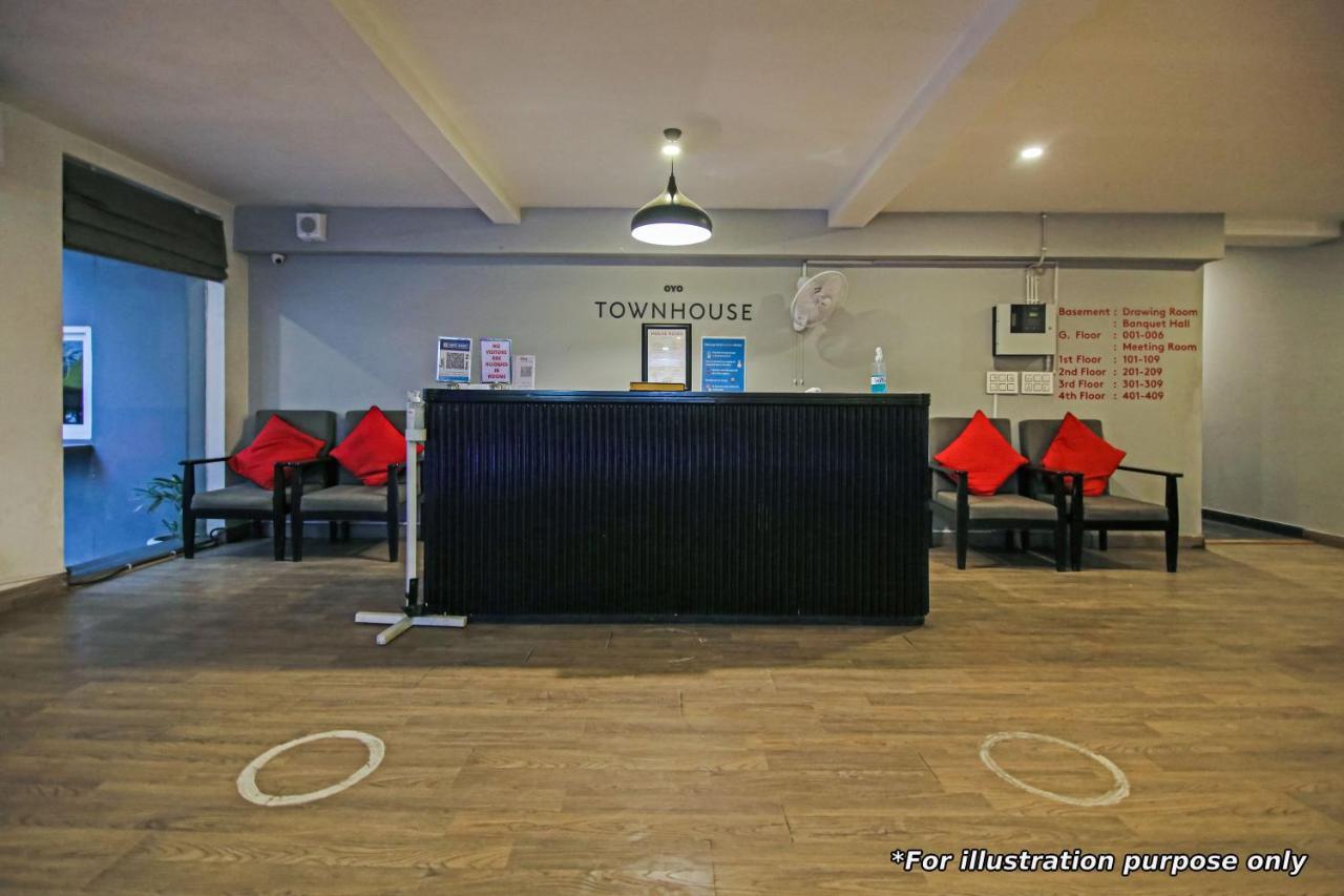 Oyo Townhouse 934 L'Elegant Hotel & Banquetby Ace Manor ガーズィヤーバード エクステリア 写真